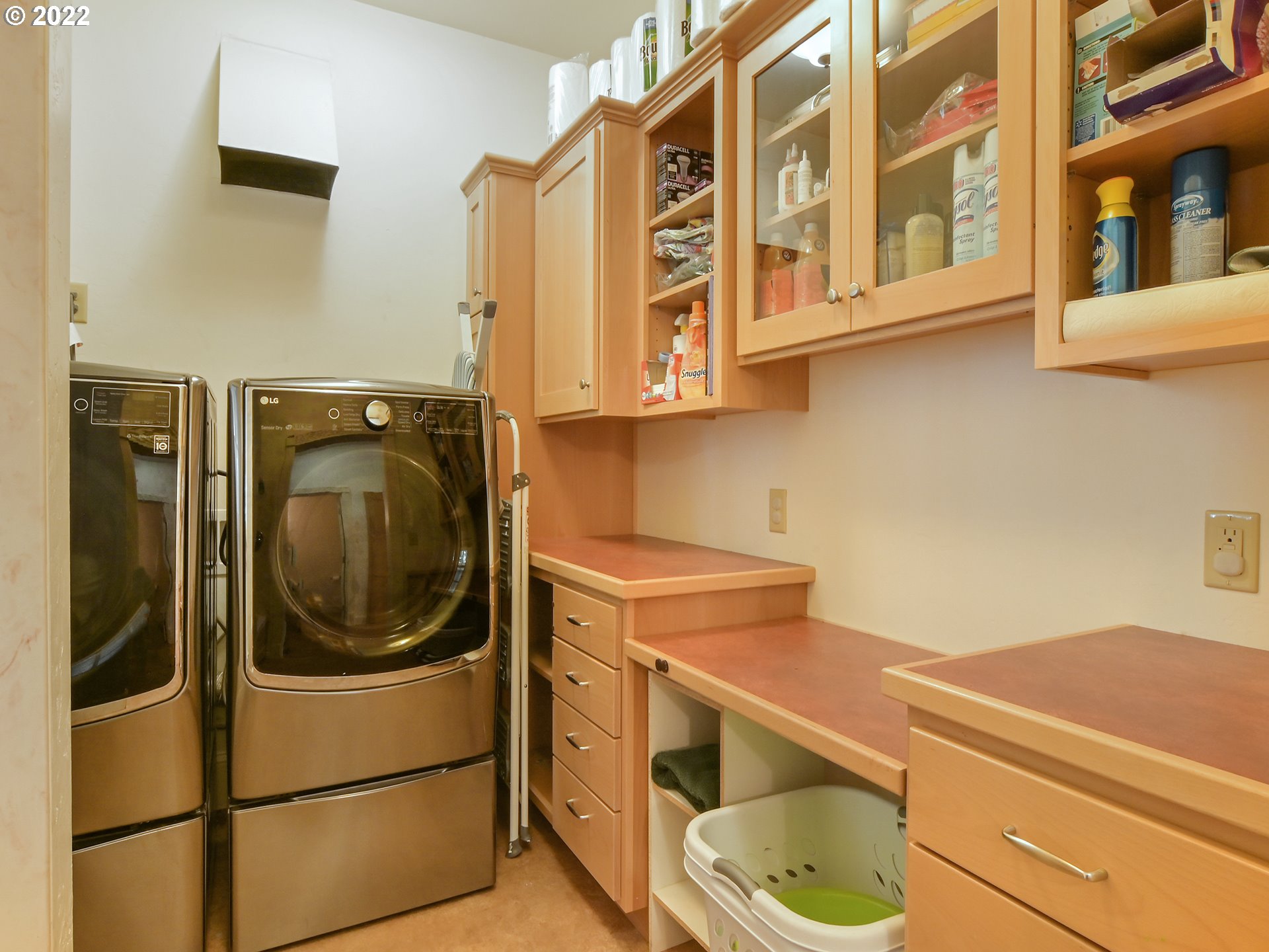 1205 North River Road Cottage Grove, OR 97424 - Photo 13 of 32 Gallery Image 13