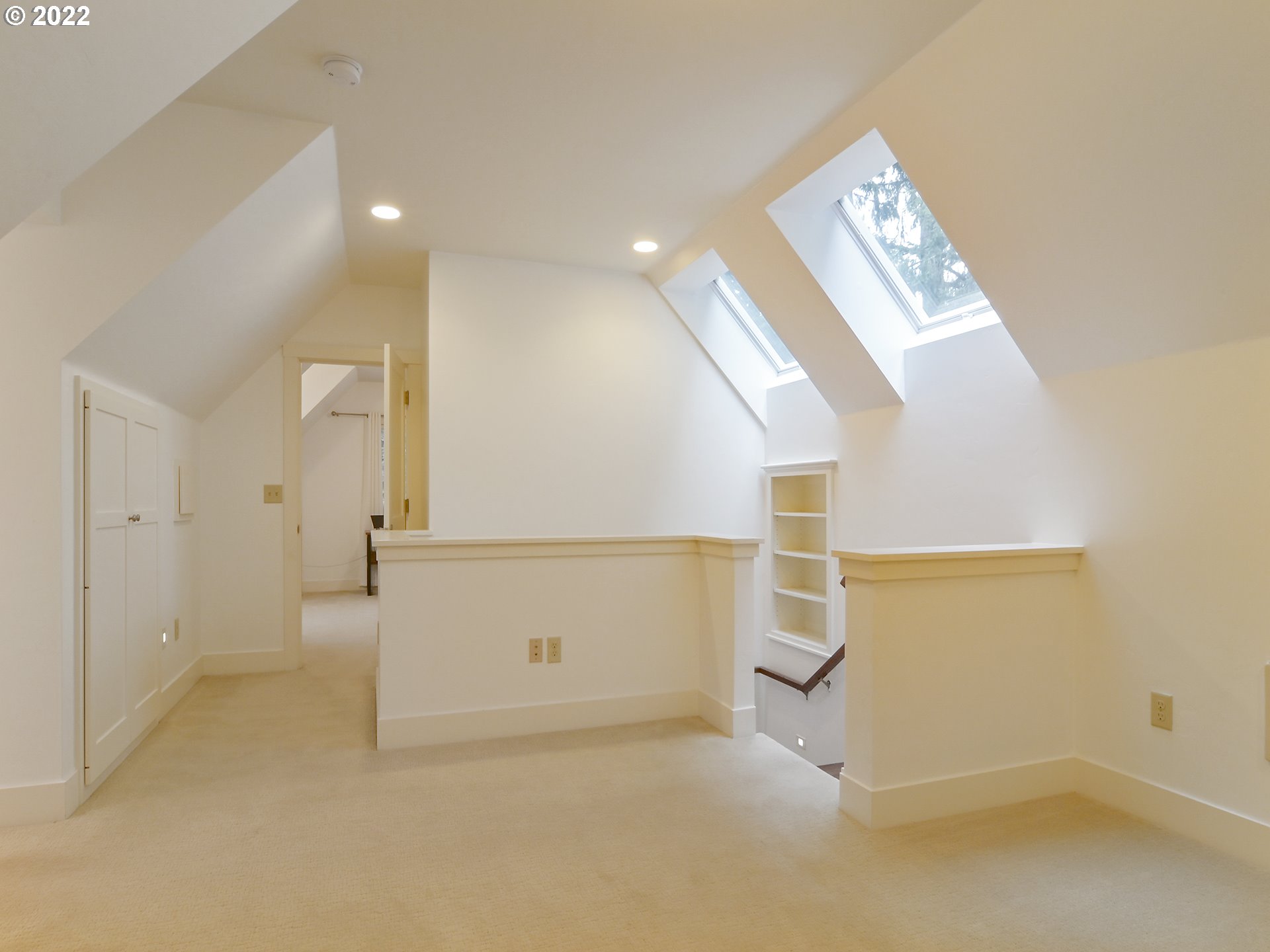 1205 North River Road Cottage Grove, OR 97424 - Photo 19 of 32 Gallery Image 19