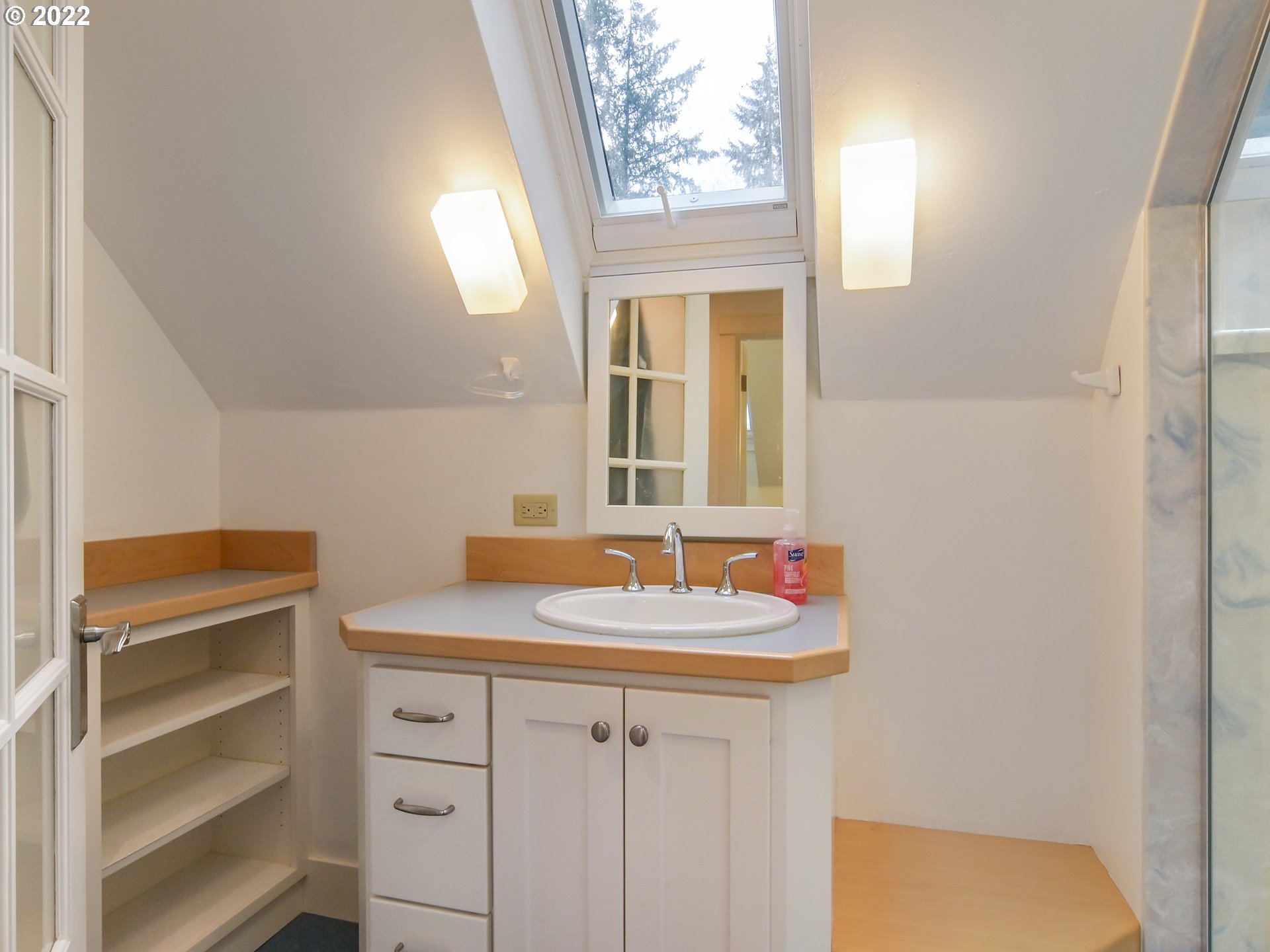 1205 North River Road Cottage Grove, OR 97424 - Photo 27 of 32 Gallery Image 27