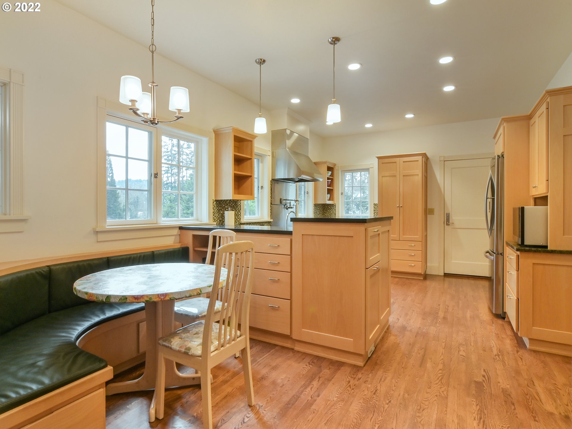 1205 North River Road Cottage Grove, OR 97424 - Photo 10 of 32 Gallery Image 10