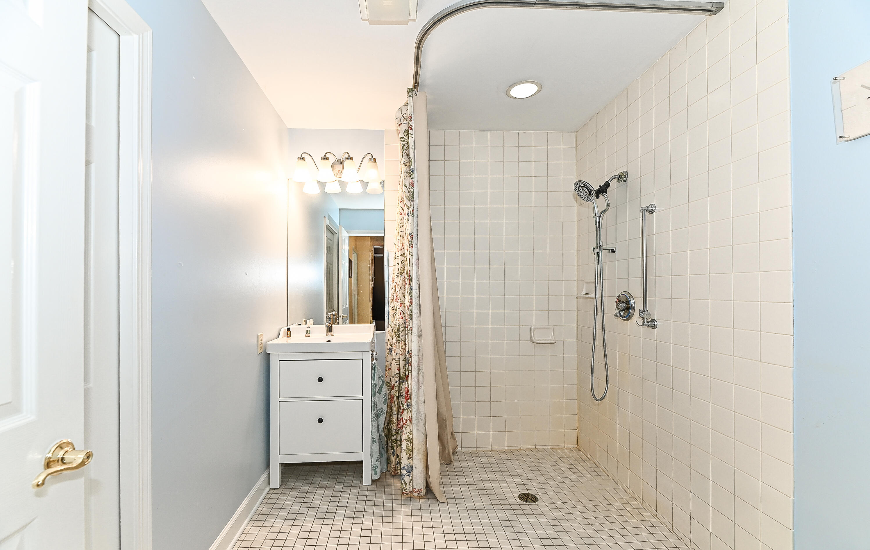 W5074 Hawk Road La Grange, WI 53121 - Photo 19 of 48 Bathroom