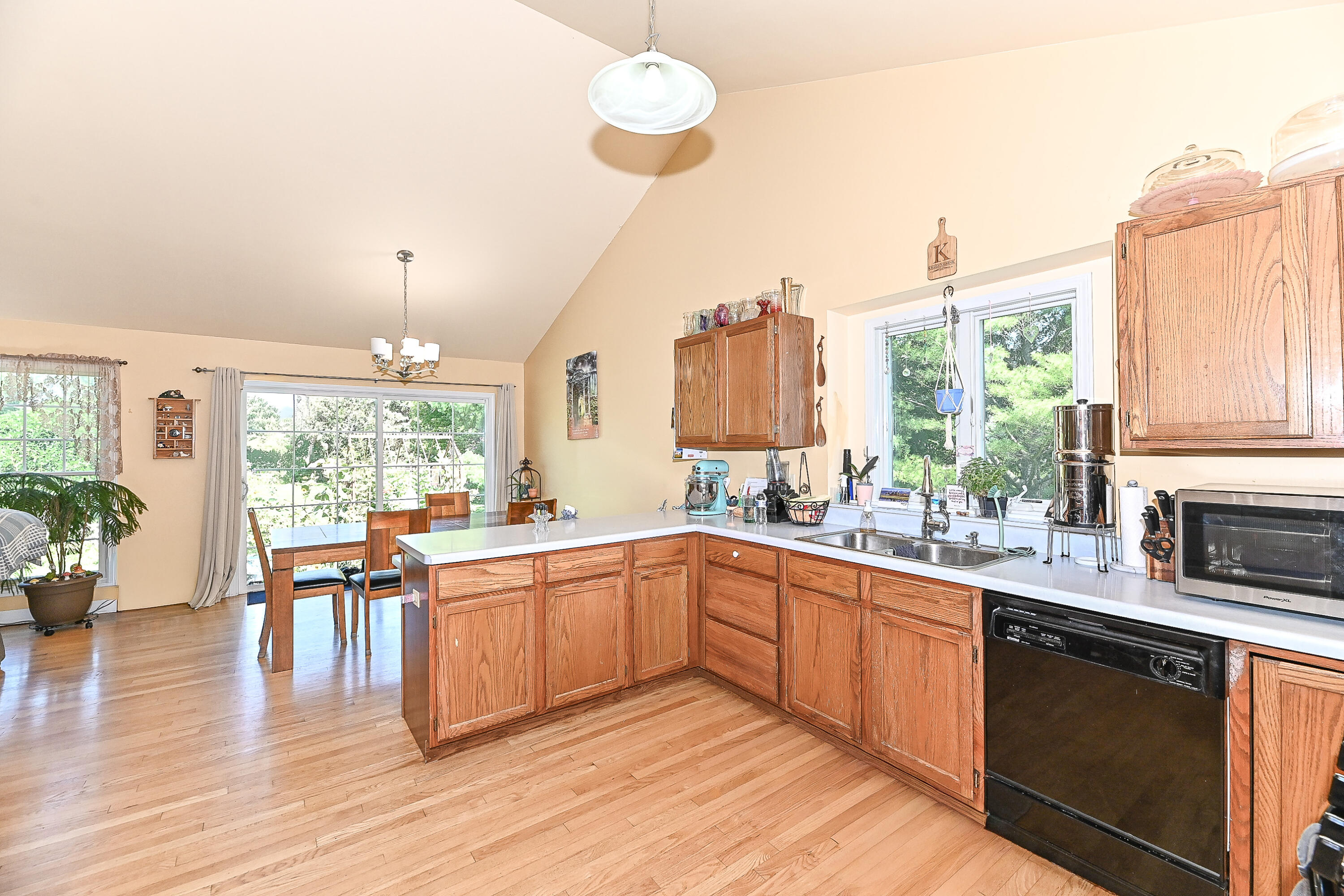 W5074 Hawk Road La Grange, WI 53121 - Photo 8 of 48 Kitchen