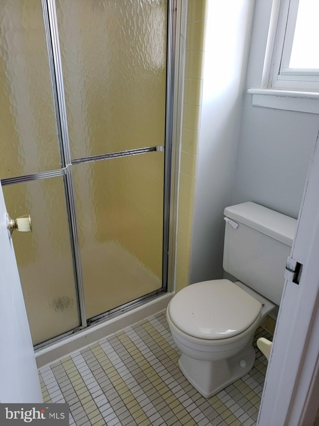 10919 Lockart Road Philadelphia, PA 19116 - Photo 14 of 40 Master Bath
