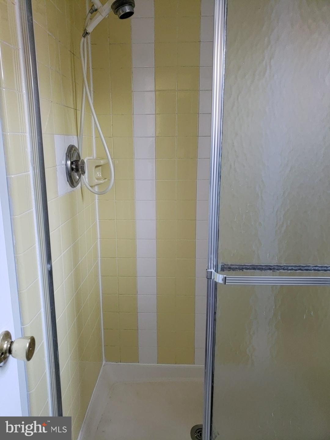 10919 Lockart Road Philadelphia, PA 19116 - Photo 15 of 40 Gallery Image 15