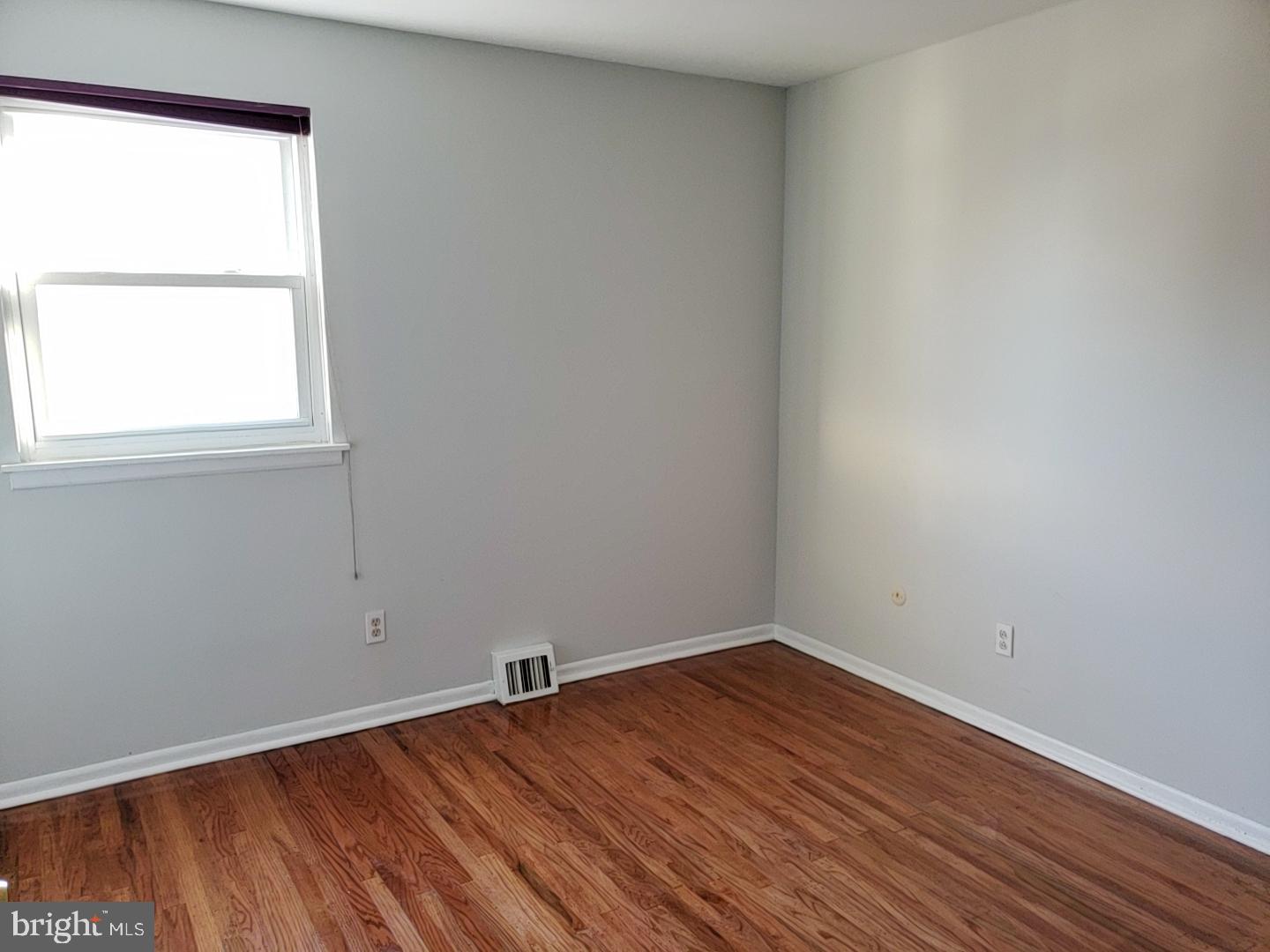 10919 Lockart Road Philadelphia, PA 19116 - Photo 22 of 40 Gallery Image 22