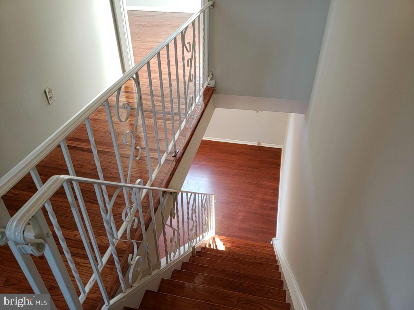 10919 Lockart Road Philadelphia, PA 19116 - Photo 26 of 40 Gallery Image 26
