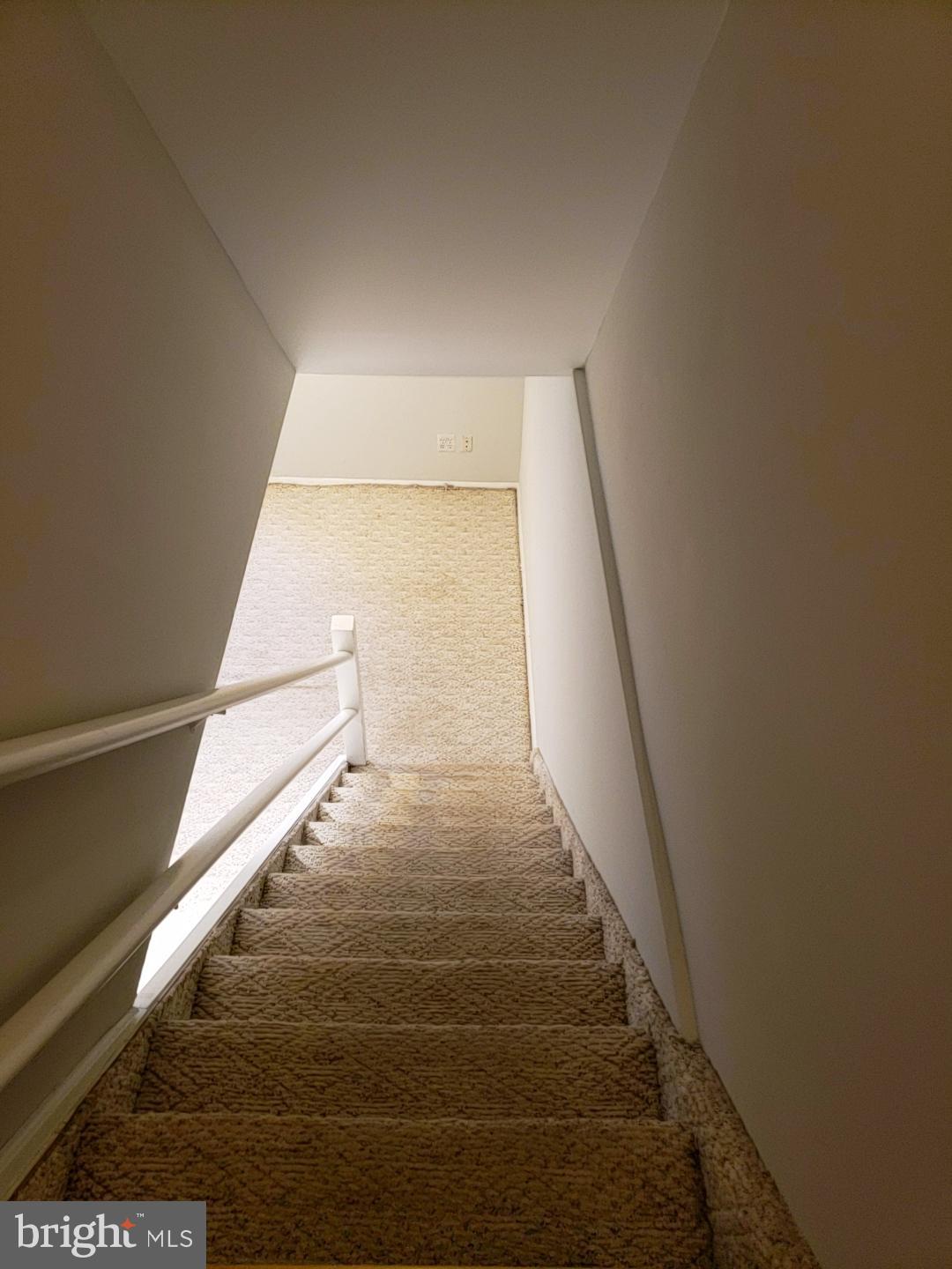 10919 Lockart Road Philadelphia, PA 19116 - Photo 29 of 40 Gallery Image 29