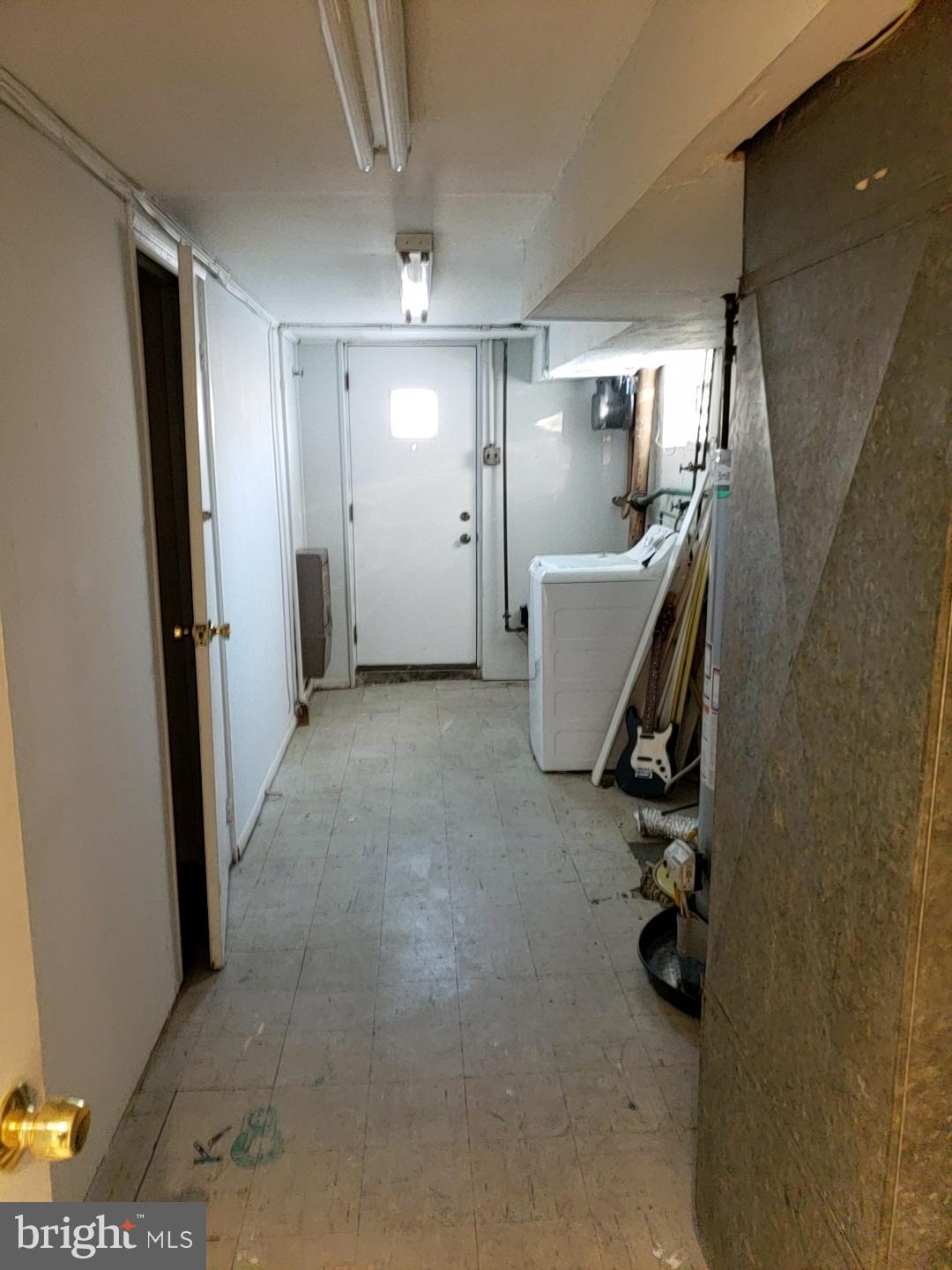 10919 Lockart Road Philadelphia, PA 19116 - Photo 33 of 40 Gallery Image 33
