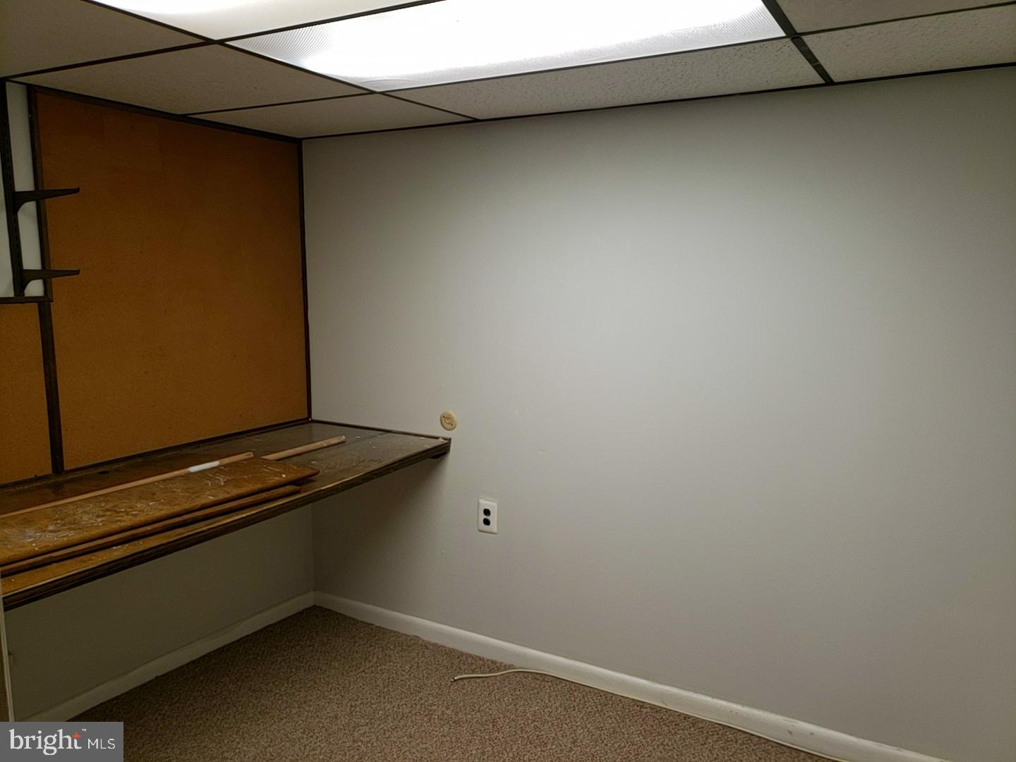 10919 Lockart Road Philadelphia, PA 19116 - Photo 37 of 40 Gallery Image 37