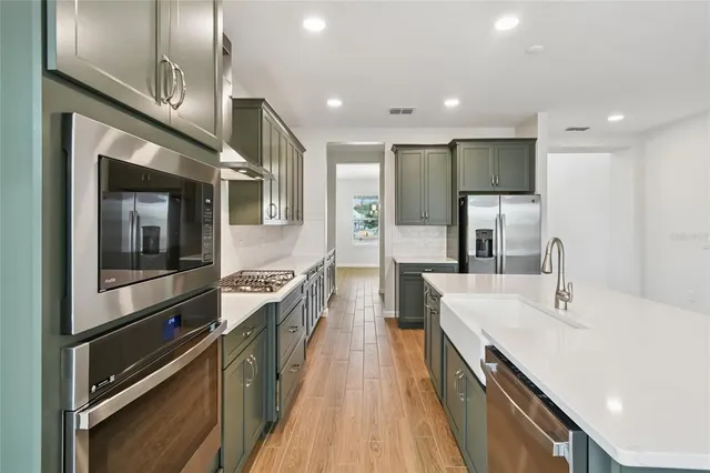 $729,990 | 744 Pointe Emerson Boulevard, Apopka, FL 32703