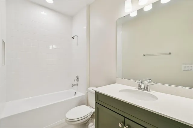 $729,990 | 744 Pointe Emerson Boulevard, Apopka, FL 32703