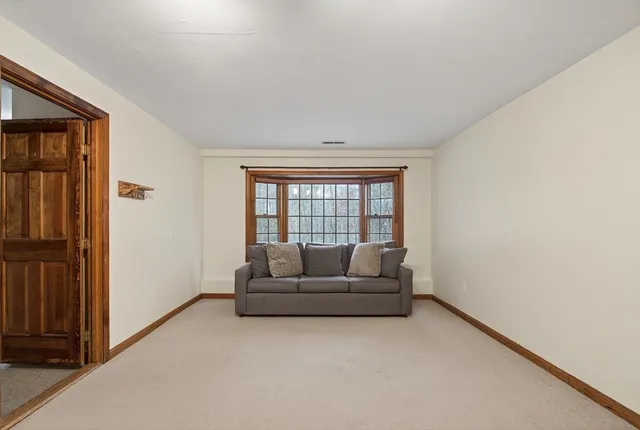 $2,500 | 11 Scotty Hollow Drive, Unit C, Chelmsford, MA 01863