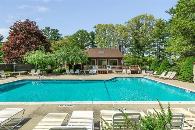 $2,500 | 11 Scotty Hollow Drive, Unit C, Chelmsford, MA 01863