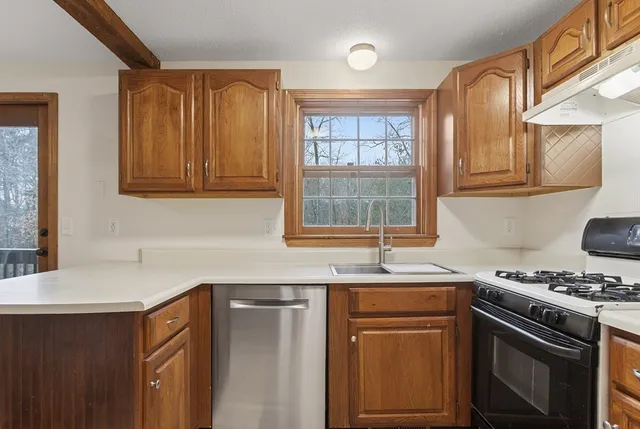 $2,500 | 11 Scotty Hollow Drive, Unit C, Chelmsford, MA 01863