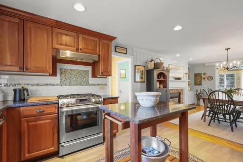 $1,150,000 | 170 Sturbridge Drive, Osterville, MA 02655