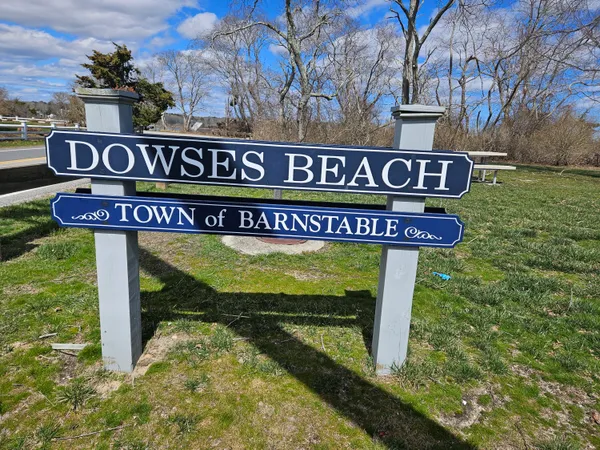 $1,150,000 | 170 Sturbridge Drive, Osterville, MA 02655