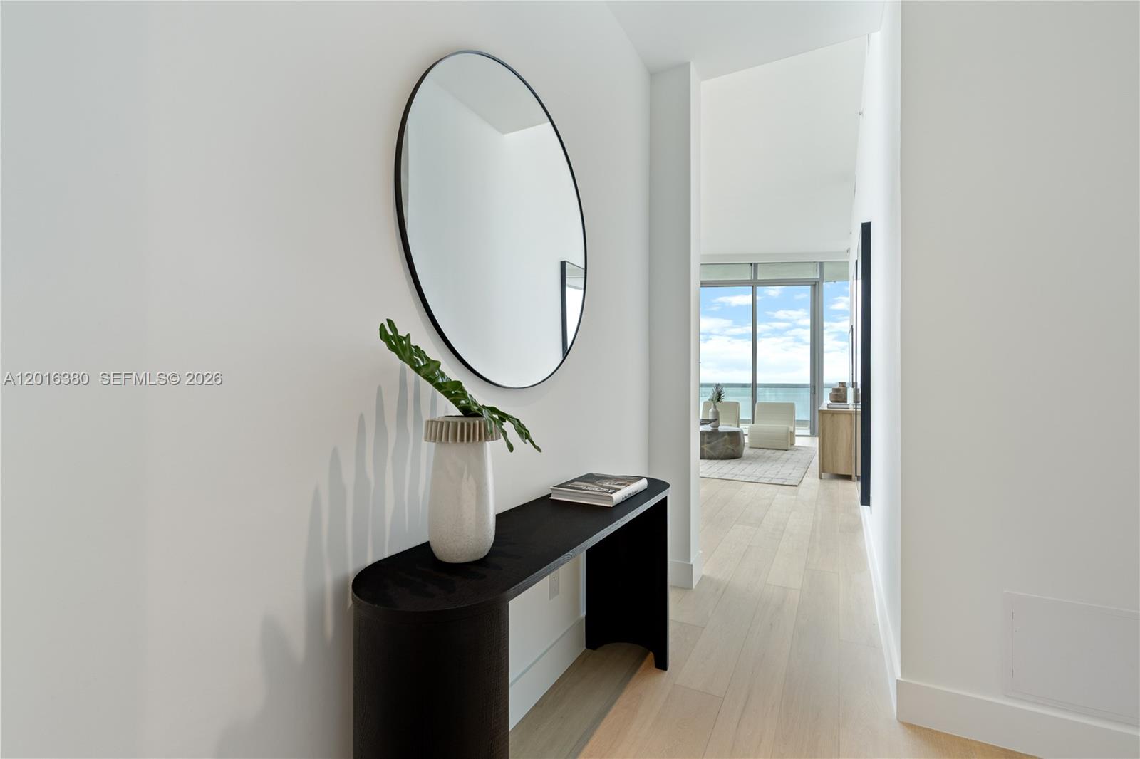175 Southeast 25th Road, Unit 1601 Miami, FL 33129 - Photo 21 of 31 Entrance hallway