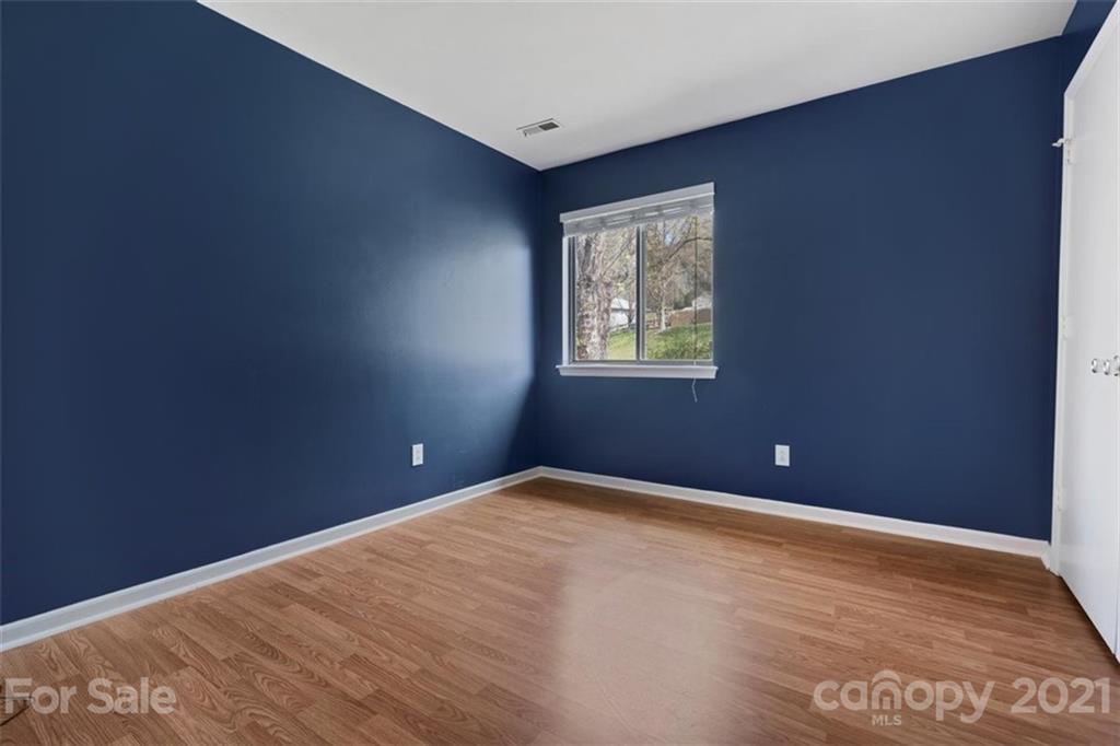 8508 Rittenhouse Circle Charlotte, NC 28270 - Photo 36 of 44 a view of an empty room with a window