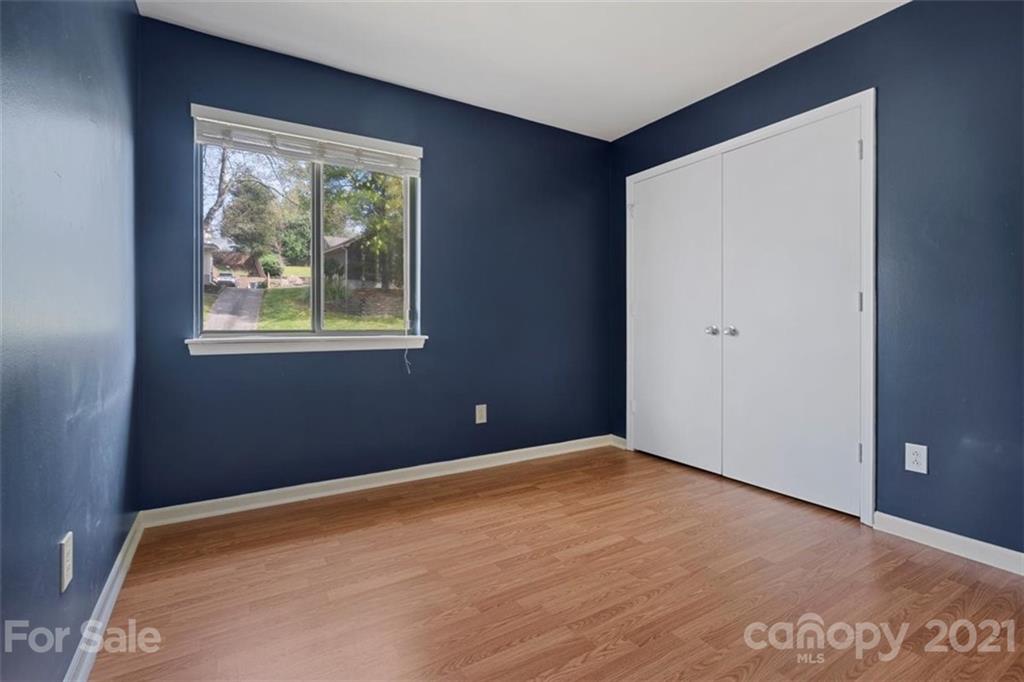 8508 Rittenhouse Circle Charlotte, NC 28270 - Photo 37 of 44 a view of an empty room with a window