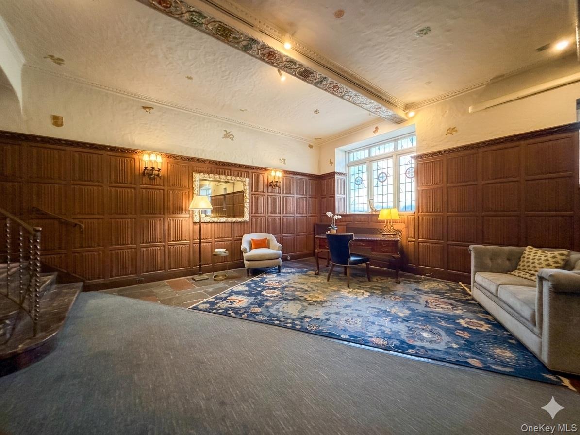 4 Maple Drive, Unit 5L Great Neck, NY 11021 - Photo 3 of 11