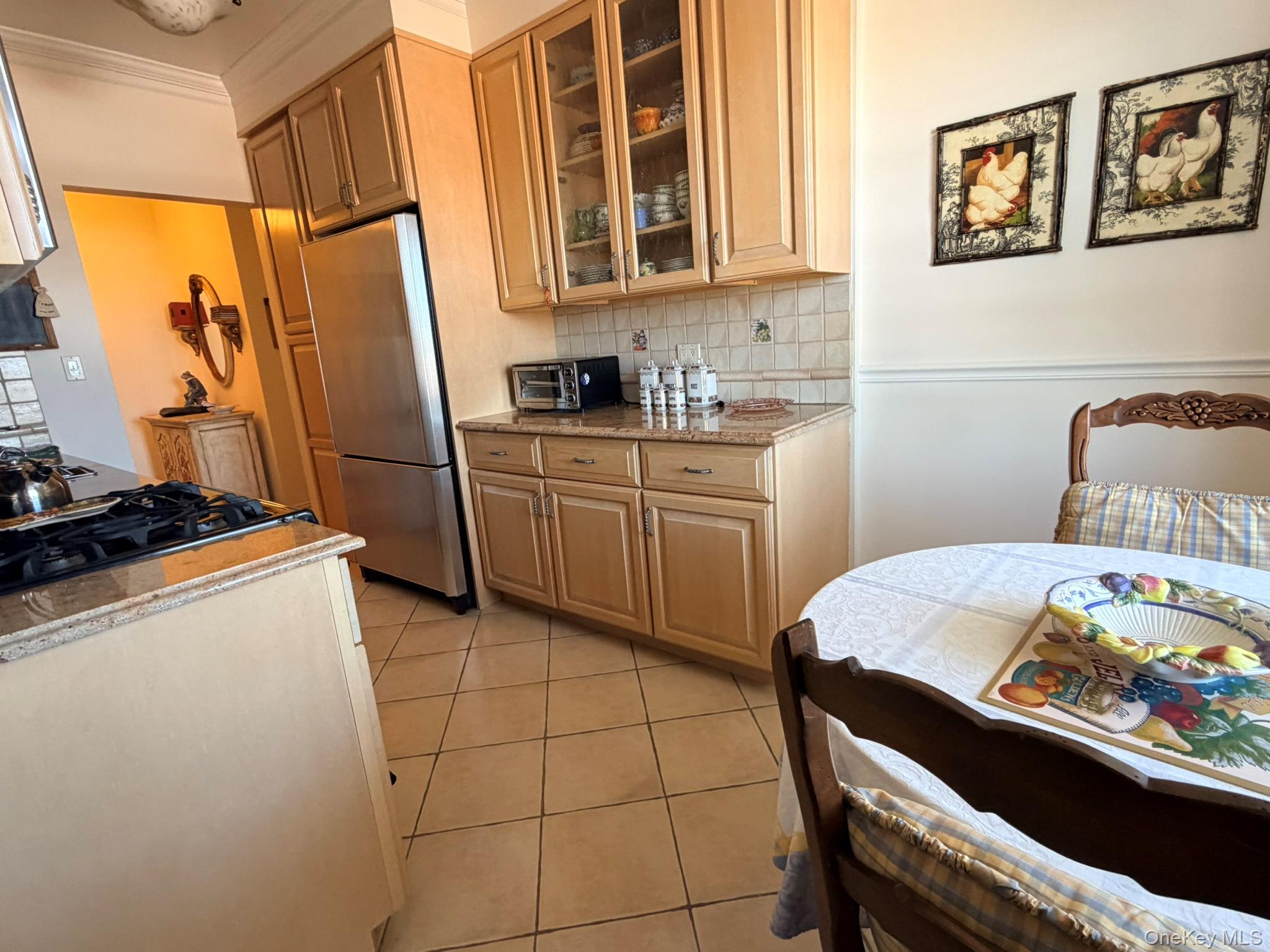 4 Maple Drive, Unit 5L Great Neck, NY 11021 - Photo 6 of 11