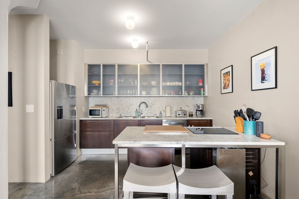 453 Washington Street, Unit 7E Boston, MA 02111 - Photo 9 of 18