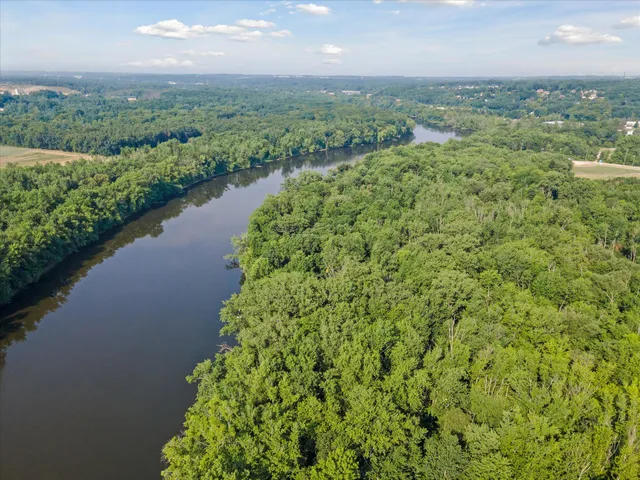 $150,000 | 5904 West River Drive Northeast, Belmont, MI 49306