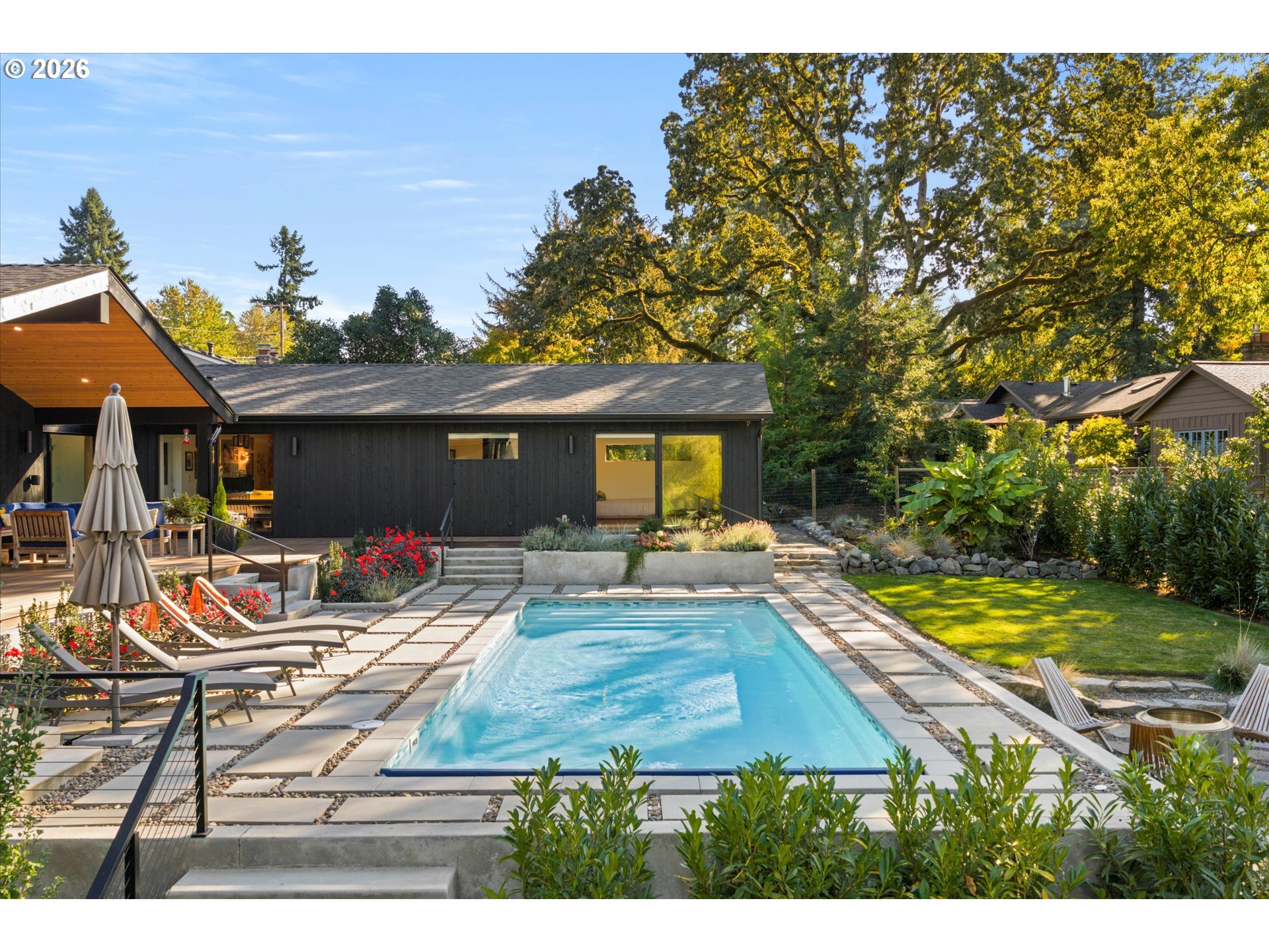 6055 Southwest 90th Avenue Portland, OR 97223 - Photo 40 of 43