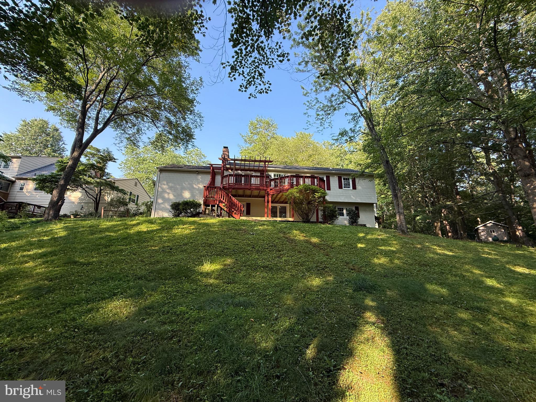 7937 St George Court Springfield, VA 22153 - Photo 5 of 47