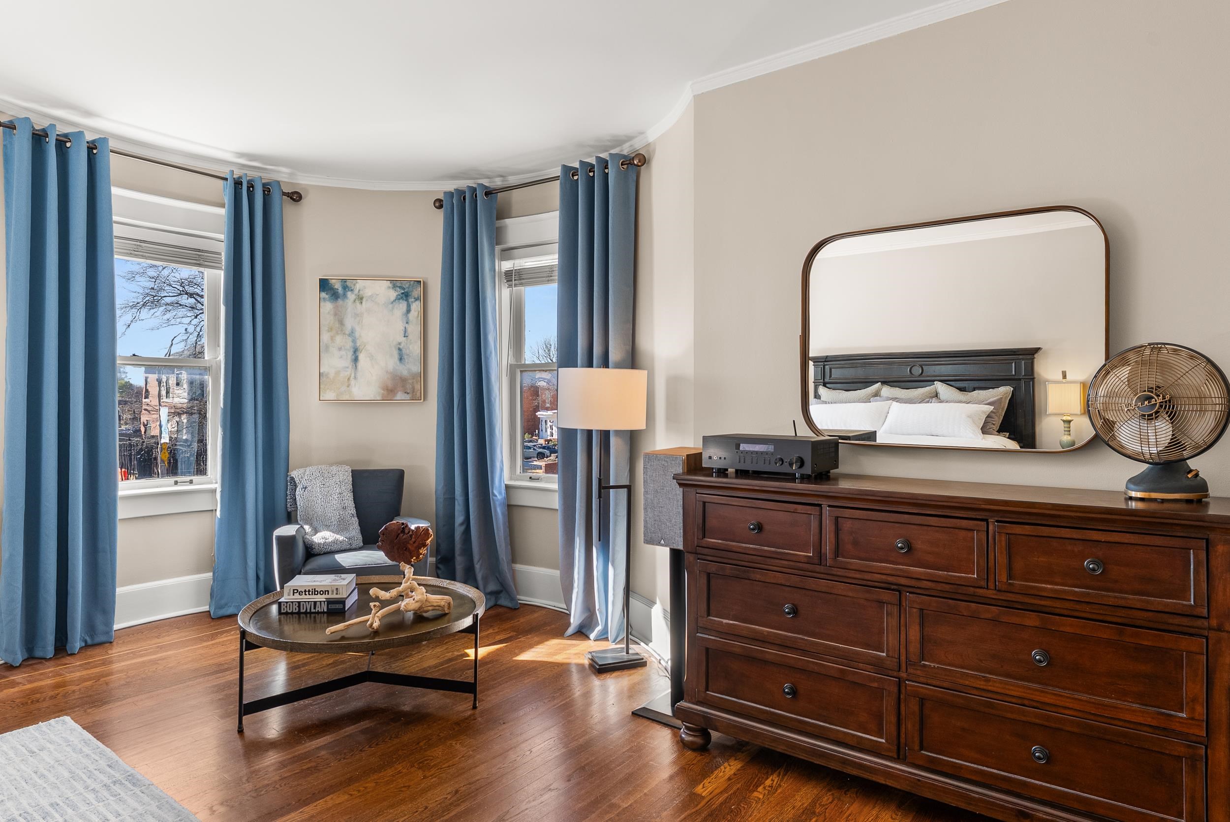 1116 Poplar Avenue, Unit 3 Memphis, TN 38105 - Photo 19 of 25 Living area featuring dark wood-type flooring and ornamental molding