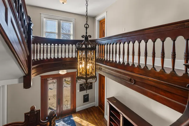 $184,900 | 1116 Poplar Avenue, Unit 3, Memphis, TN 38105