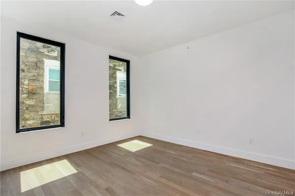$3,600 | 708 Saw Mill River Road, Unit 2B, Ardsley, NY 10502