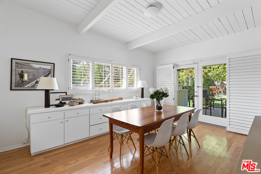 2155 Roscomare Road Los Angeles, CA 90077 - Photo 6 of 31