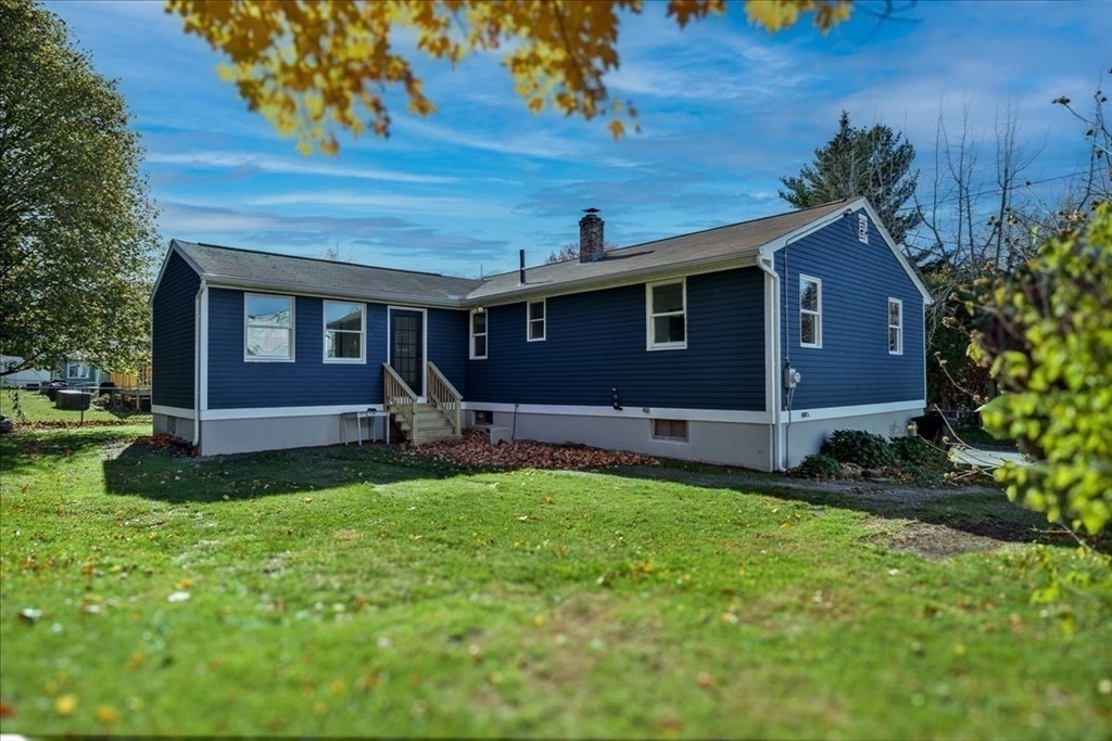 18 Claffey Avenue Worcester, MA 01606 - Photo 39 of 39 a front view of a house with garden