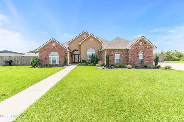 $299,900 | 4318 Faith Drive, New Iberia, LA 70560