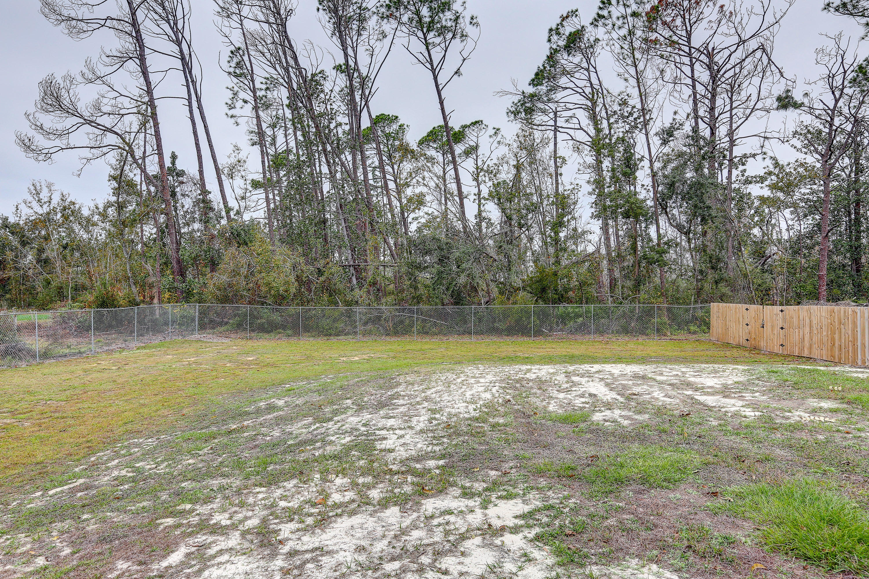 6437 Grassy Point Road Panama City, FL 32409 - Photo 6 of 26 Gallery Image 6