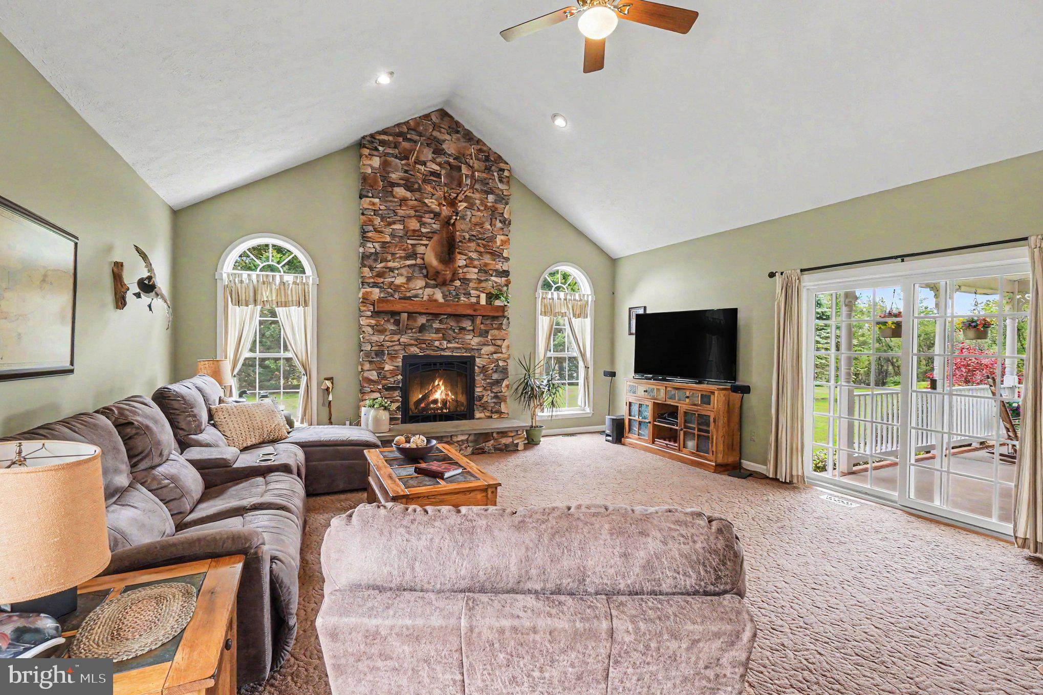913 Bridgeton Road Fawn Grove, PA 17321 - Photo 11 of 84 Gallery Image 11