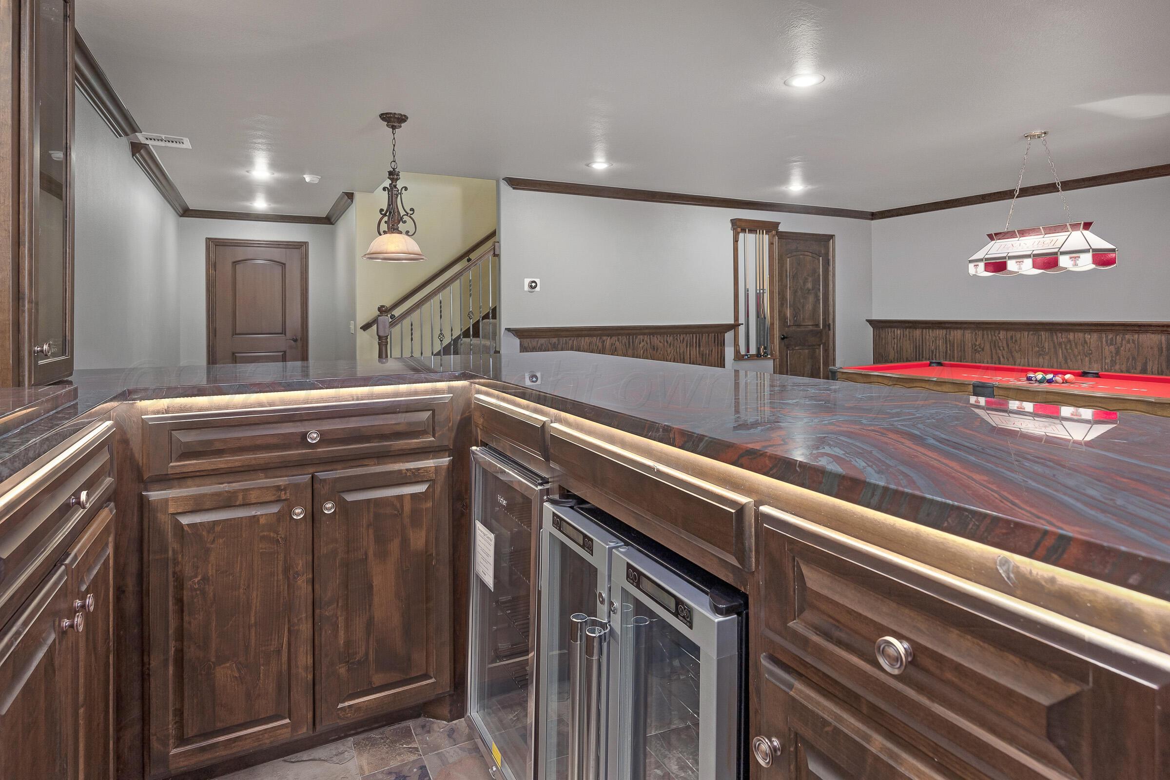 47 Prestwick Lane Amarillo, TX 79124 - Photo 38 of 55 39-Basement Bar
