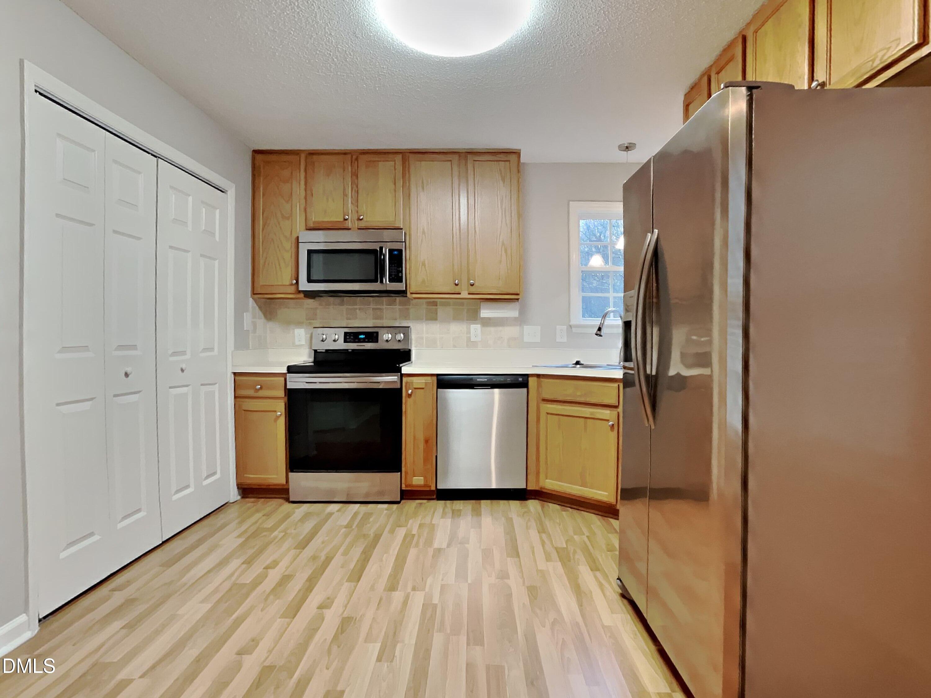 172 Muirfield Ridge Drive Garner, NC 27529 - Photo 6 of 15 5_pc_QWzdxqPpKr_KZQeIDn3v5_other_room_Gu