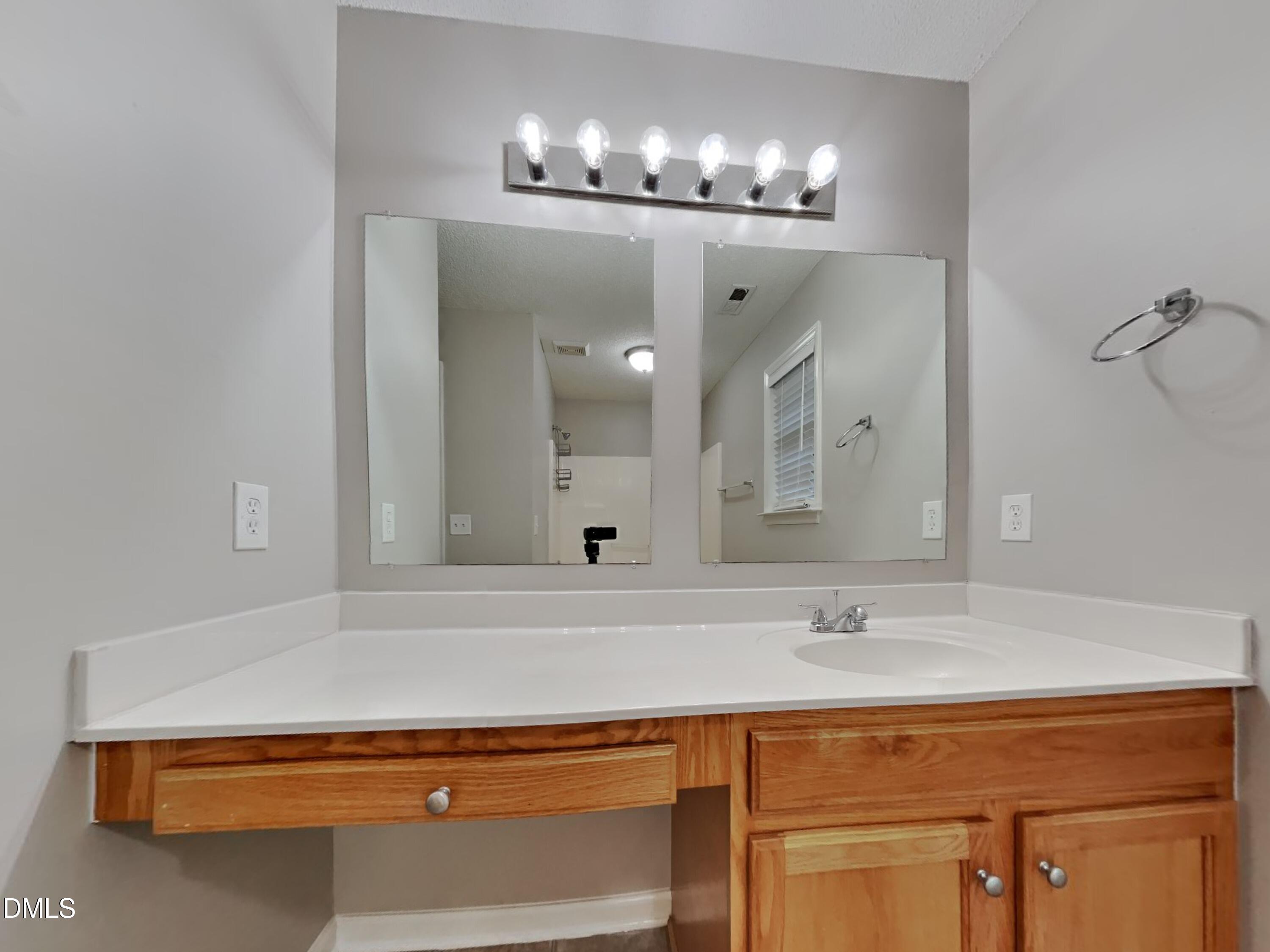 172 Muirfield Ridge Drive Garner, NC 27529 - Photo 8 of 15 7_Image_n2ys4JXaFT