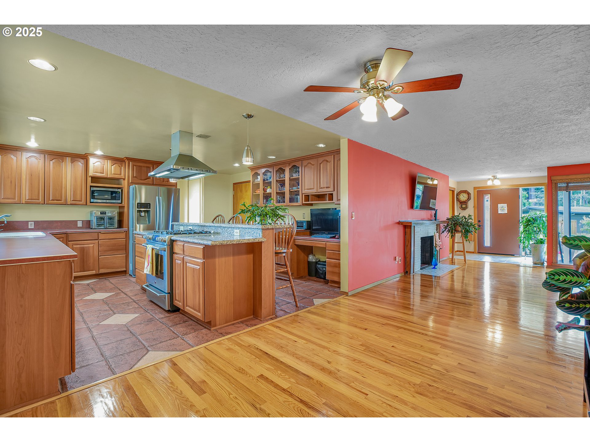 6175 Southwest Alice Lane Beaverton, OR 97008 - Photo 11 of 44