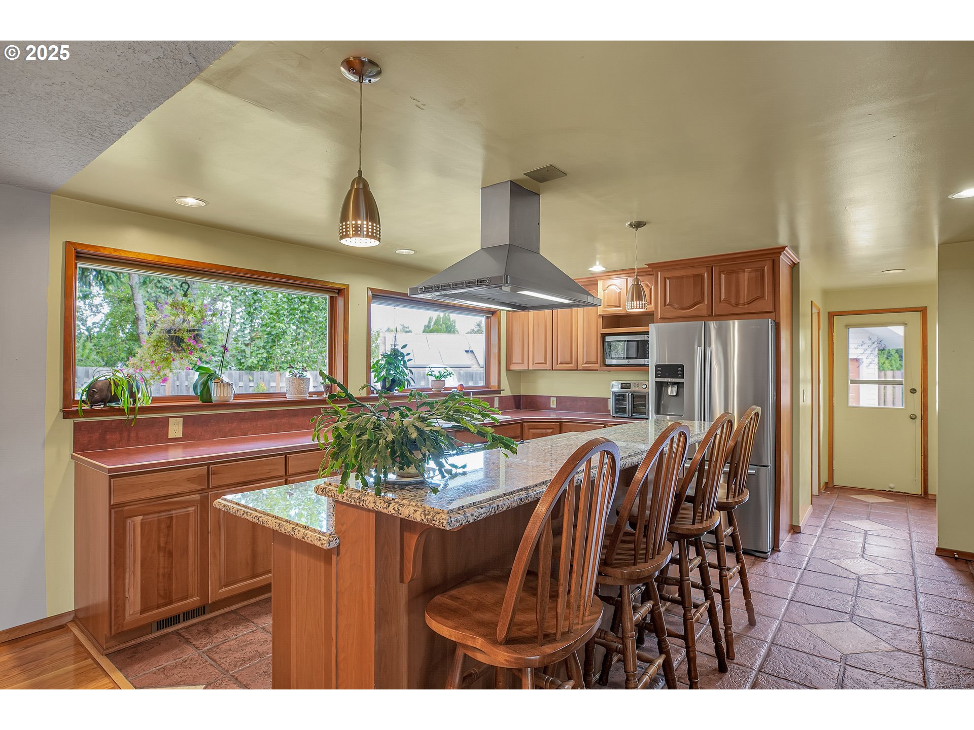 6175 Southwest Alice Lane Beaverton, OR 97008 - Photo 12 of 44