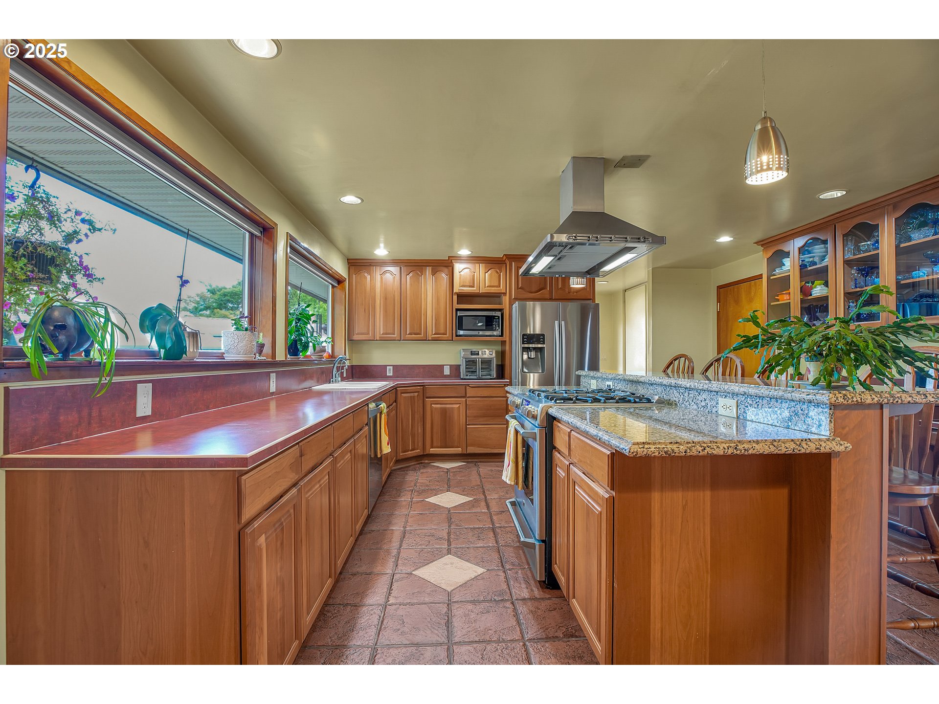 6175 Southwest Alice Lane Beaverton, OR 97008 - Photo 13 of 44