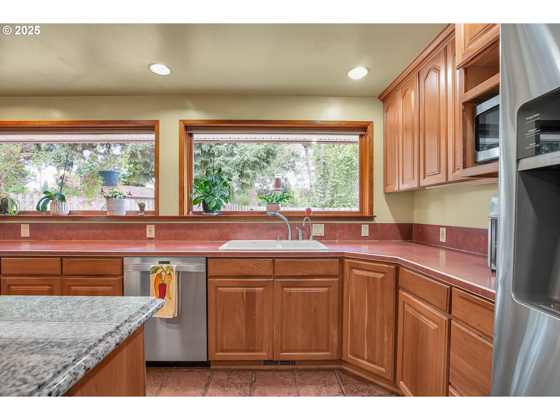 6175 Southwest Alice Lane Beaverton, OR 97008 - Photo 15 of 44