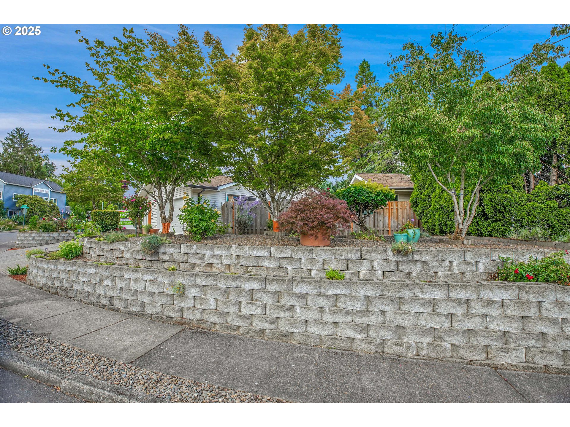 6175 Southwest Alice Lane Beaverton, OR 97008 - Photo 5 of 44