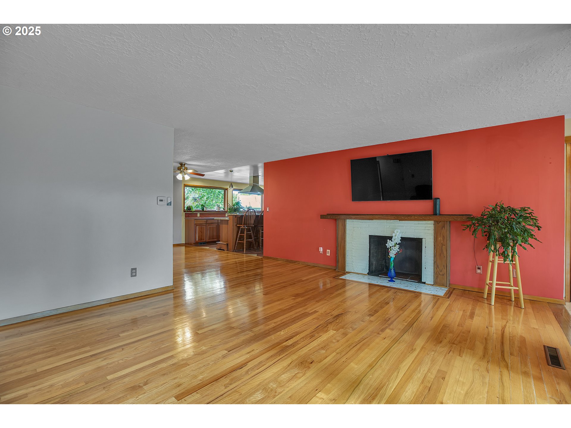 6175 Southwest Alice Lane Beaverton, OR 97008 - Photo 9 of 44