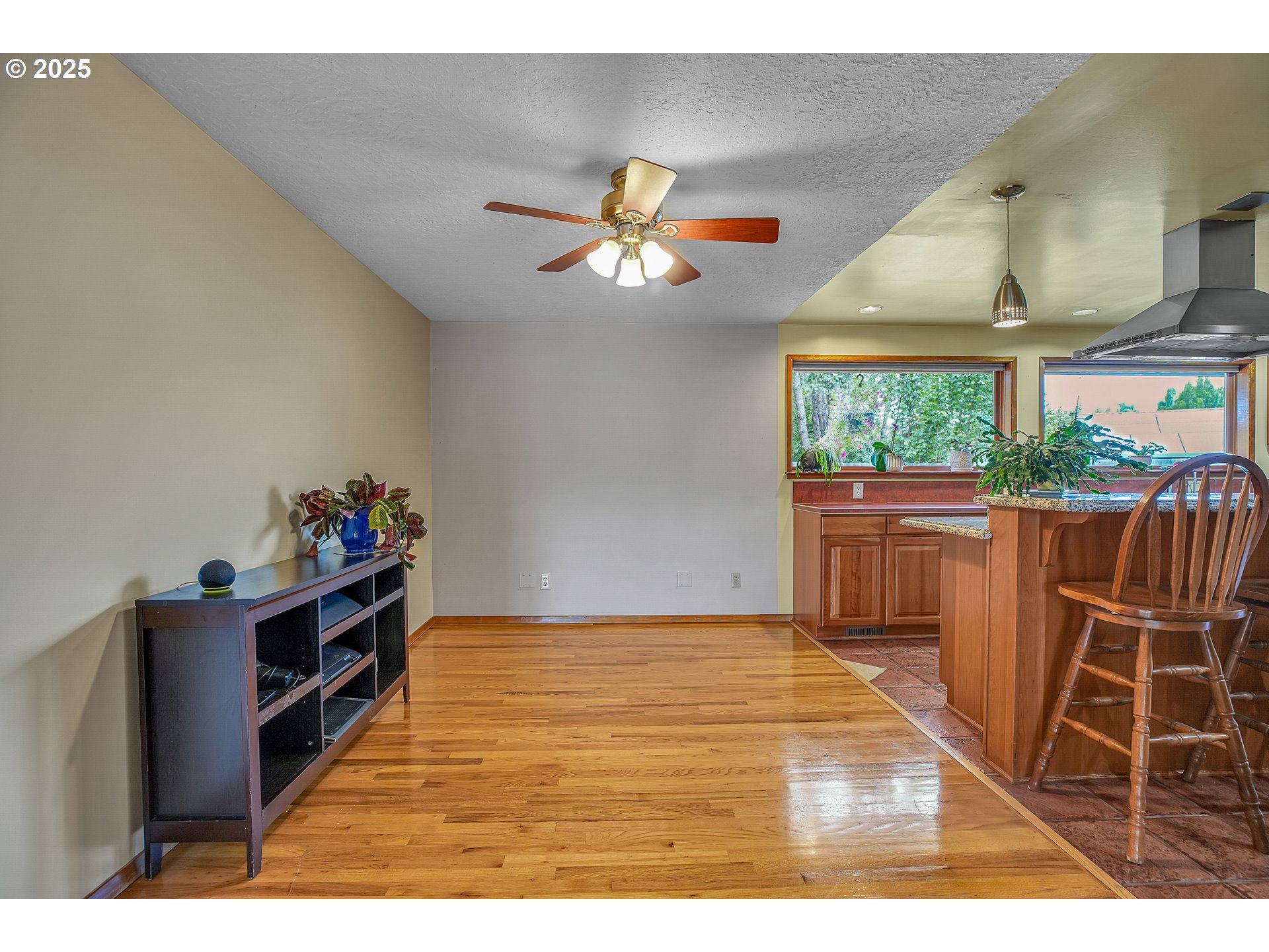 6175 Southwest Alice Lane Beaverton, OR 97008 - Photo 10 of 44