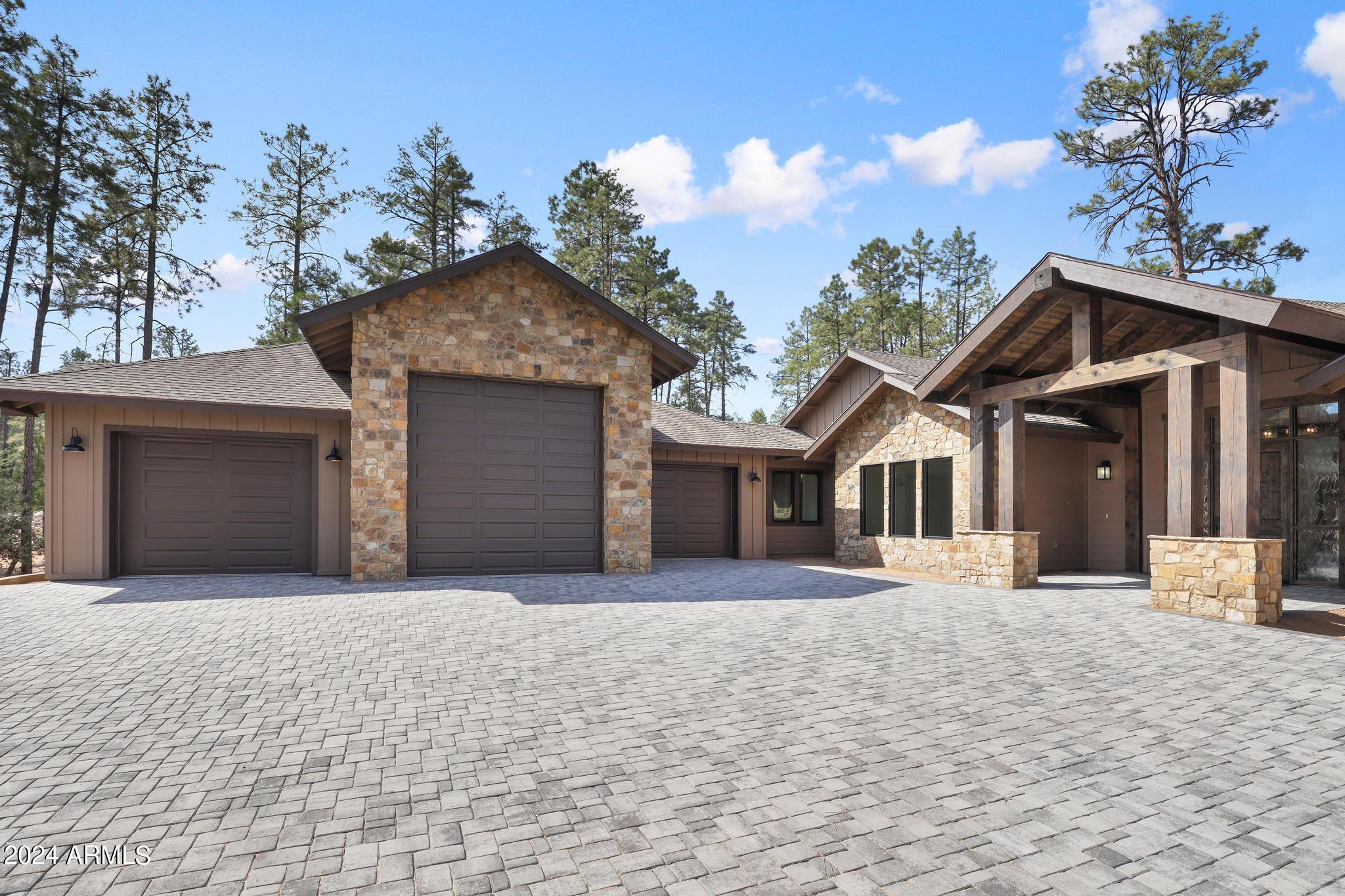 1804 East Senna Point Payson, AZ 85541 - Photo 4 of 67 3 Car Garage with RV Boat Storage