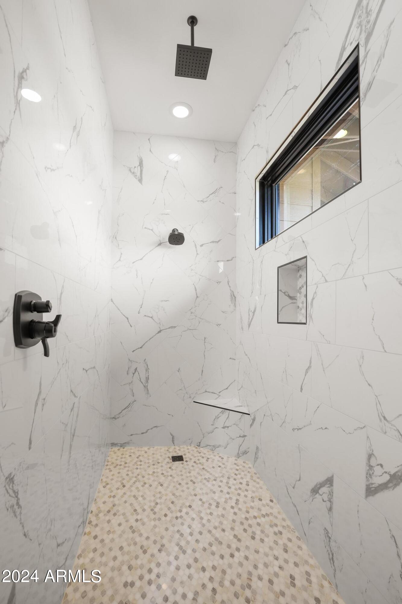 1804 East Senna Point Payson, AZ 85541 - Photo 47 of 67 Ensuite 1 Large Walk in Shower