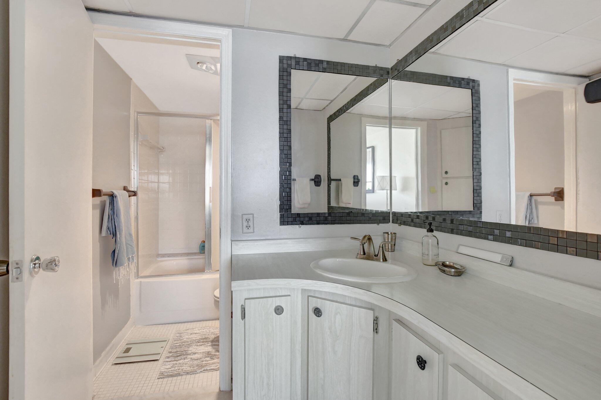 2871 North Ocean Boulevard, Unit R544 Boca Raton, FL 33431 - Photo 13 of 43 21-web-or-mls-DSC_0081